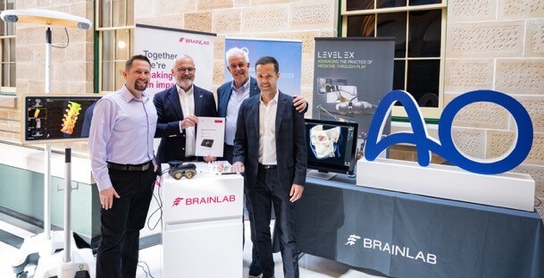 Brainlab und die AO Foundation arbeiten gemeinsam an der Zukunft der immersiven medizinischen Aus- und Weiterbildung