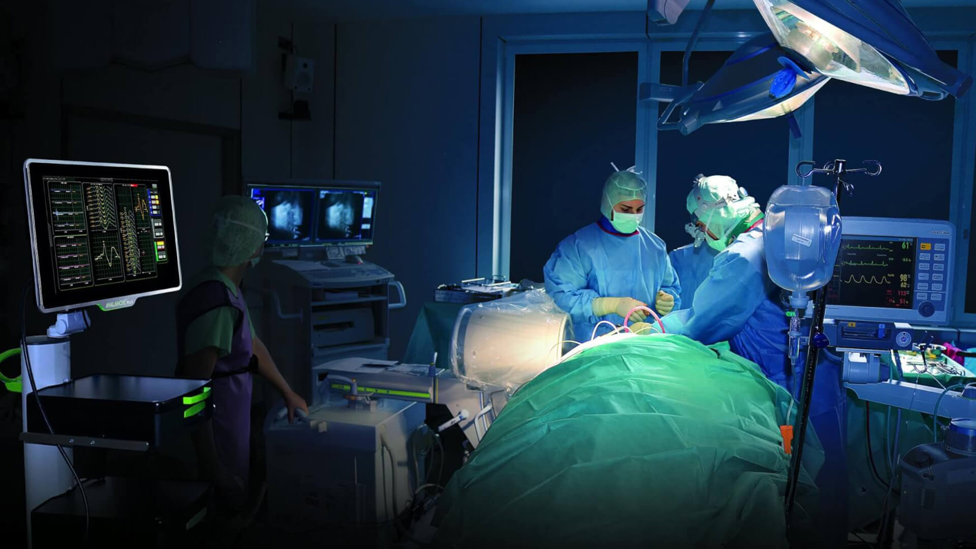Image of surgery illustrating Dr. Langer Medical, a Brainlab company
