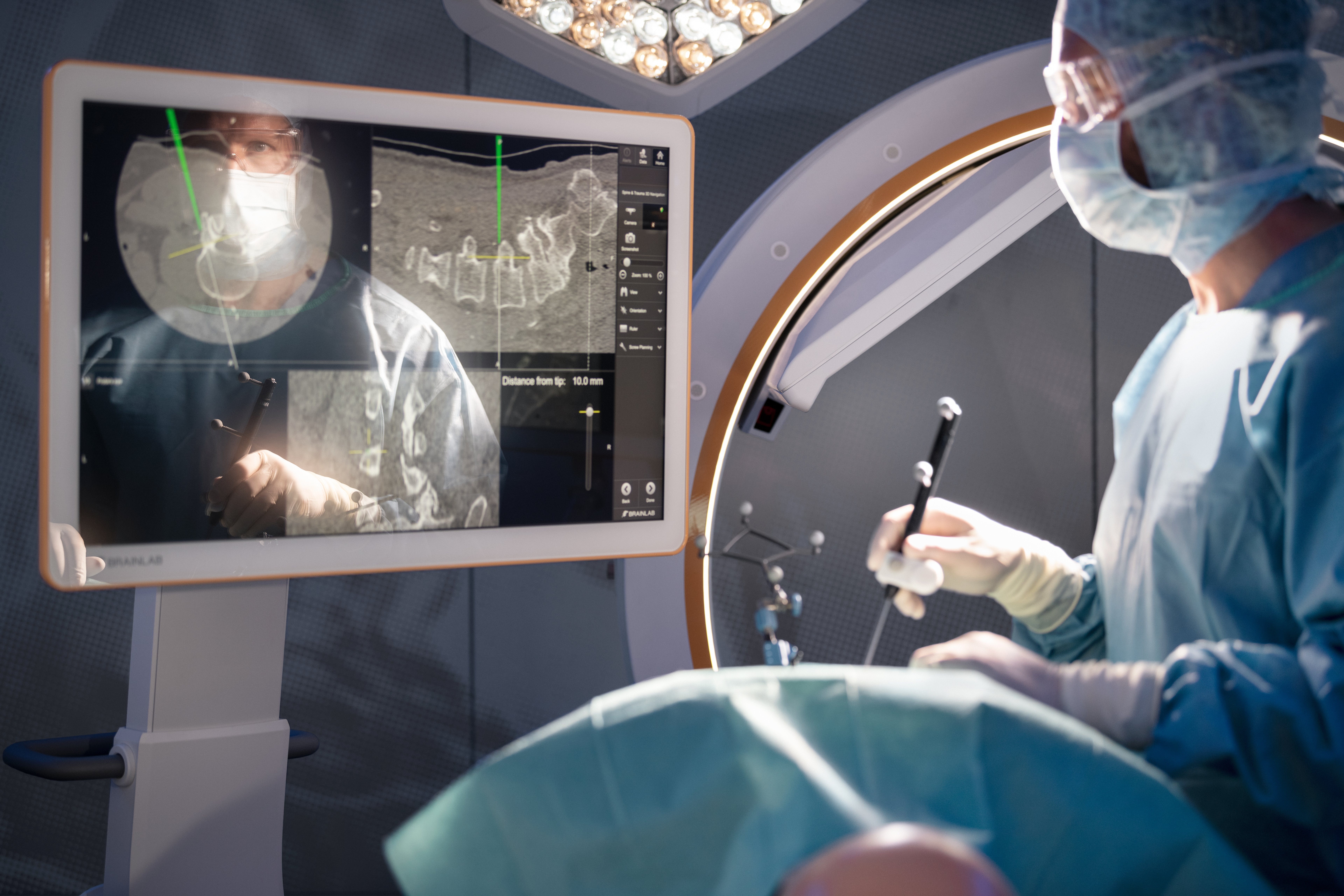 A surgeon operating with Brainlab technology - Illustration for Brainlab Connected Care, Service & Support